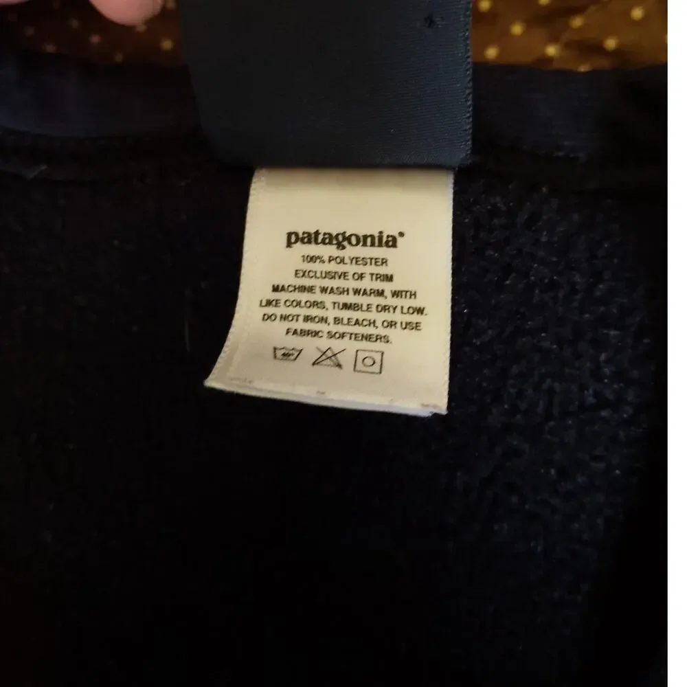 Patagonia Capilene Performance Black Base Layer Thermal Top Men Medium Gorpcore - Picture 6 of 7